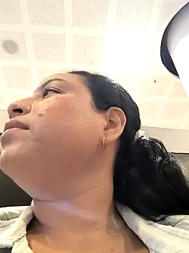 Snapshot of Francesca_ferrari chatting on 03.17.25 Francesca ferrari online show from 03.17.25
