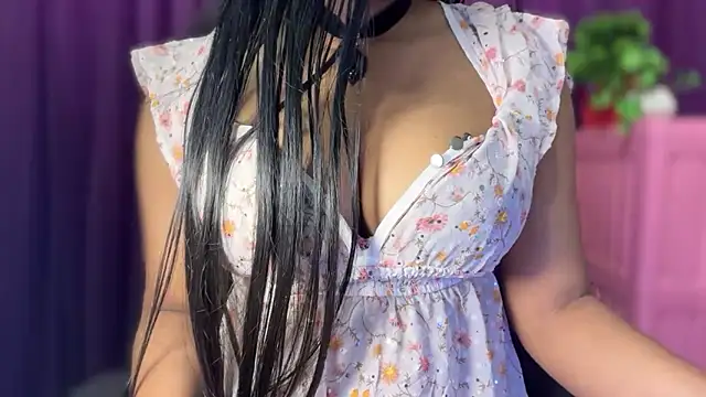 Snapshot of Kashish_11 chatting on 12.20.25 Kashish 11 online show from 12.20.25
