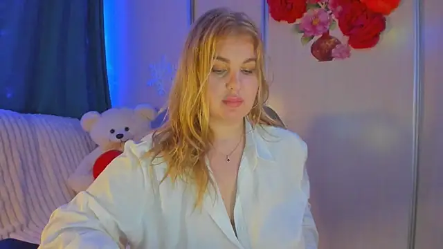 CoraSwon online show from 01.29.25