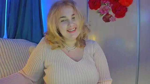 CoraSwon online show from 02.03.25