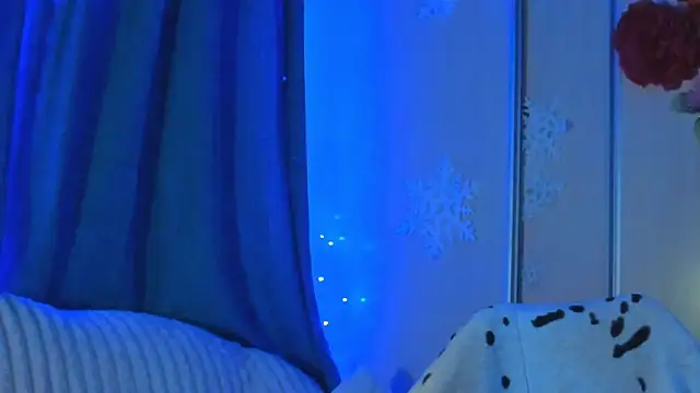 CoraSwon online show from 02.12.25