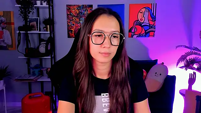 Snapshot of LanaBaker chatting on 10.29.25 LanaBaker online show from 10.29.25