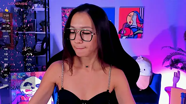 Snapshot of LanaBaker chatting on 10.31.25 LanaBaker online show from 10.31.25