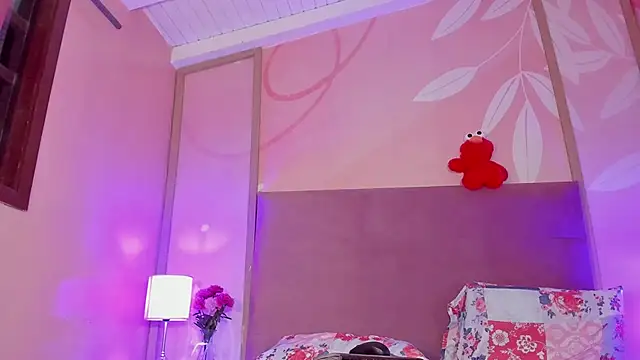 Maxim-Walker online show from 02.26.25