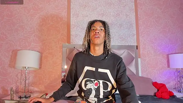 Maxim-Walker online show from 03.06.25