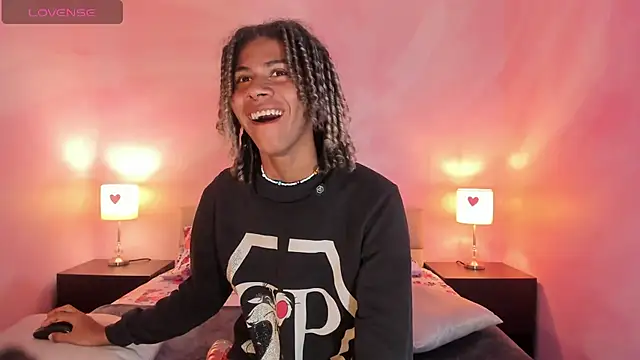 Maxim-Walker online show from 03.14.25