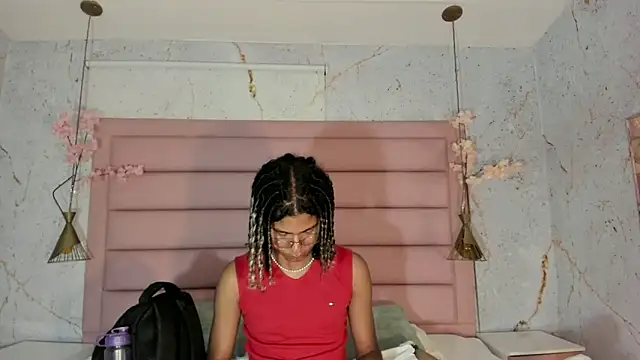 Maxim-Walker online show from 09.19.25