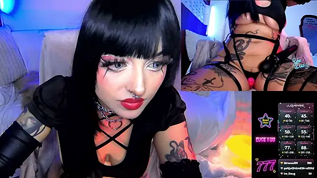 Snapshot of HollyDominic chatting on 07.18.26 HollyDominic online show from 07.18.26