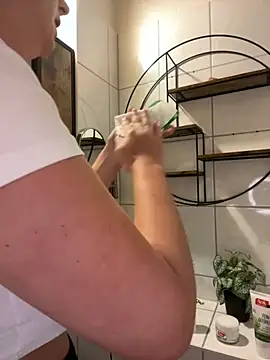 Off  Melonenmandy online show from 11.25.25