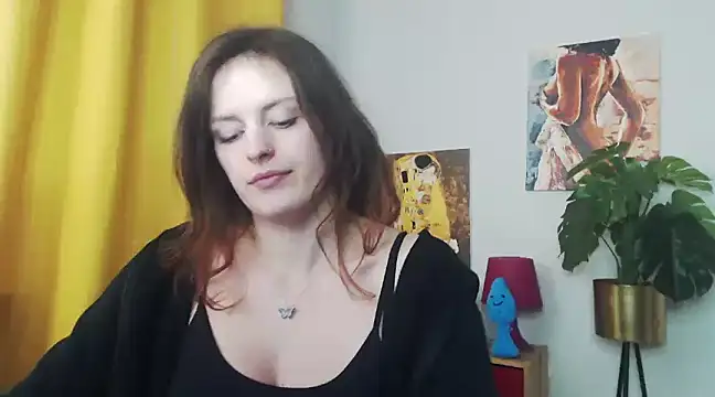 juicyNadine online show from 01.22.25