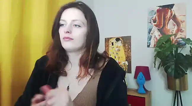 juicyNadine online show from 02.24.25