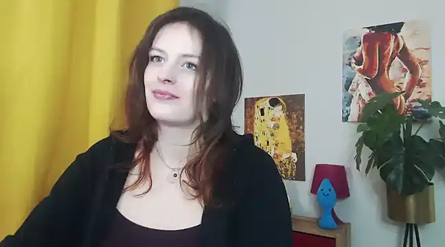 juicyNadine online show from 02.26.25