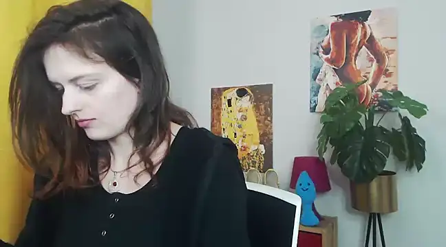 juicyNadine online show from 03.14.25