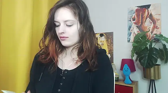 juicyNadine online show from 03.17.25