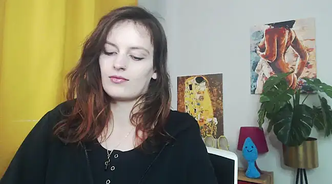 juicyNadine online show from 03.17.25