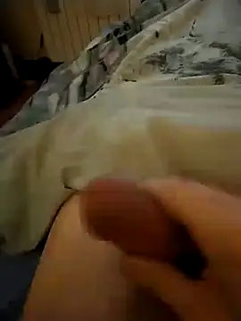 Snapshot of CazzoDURO883 chatting on 02.14.26 CazzoDURO883 online show from 02.14.26