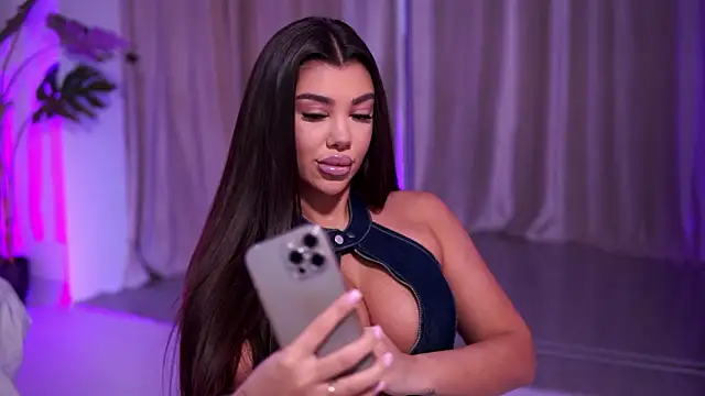 NatyDesiree online show from 03.11.26