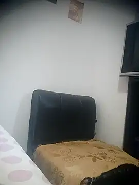 SaucyAffair0 online show from 04.04.26