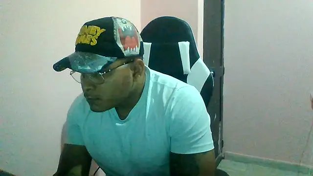 Snapshot of SaucyAffair0 chatting on 07.11.26 SaucyAffair0 online show from 07.11.26