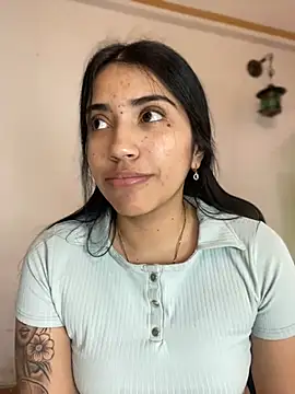 Snapshot of SaritaHot_69 chatting on 12.10.24 SaritaHot 69 online show from 12.10.24