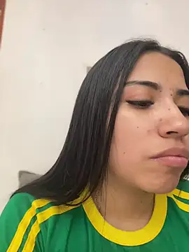 Snapshot of SaritaHot_69 chatting on 12.24.24 SaritaHot 69 online show from 12.24.24