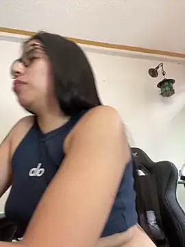 Snapshot of SaritaHot_69 chatting on 01.10.25 SaritaHot 69 online show from 01.10.25