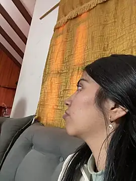 Snapshot of SaritaHot_69 chatting on 03.18.25 SaritaHot 69 online show from 03.18.25