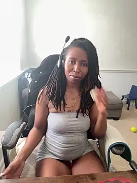 LeyaHoneybuns online show from 03.24.26