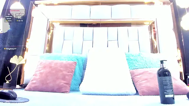 RileySweett online show from 10.23.25