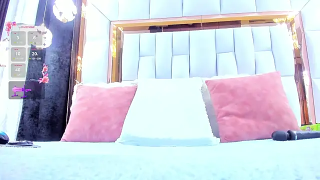 RileySweett online show from 04.09.26