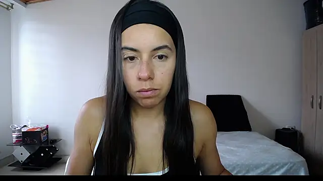 Snapshot of Mariam_Gomezxxx chatting on 10.08.25 Mariam Gomezxxx online show from 10.08.25