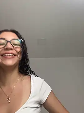 uniquerossie online show from 12.14.25