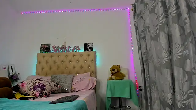 shantallhotxx online show from 10.07.25