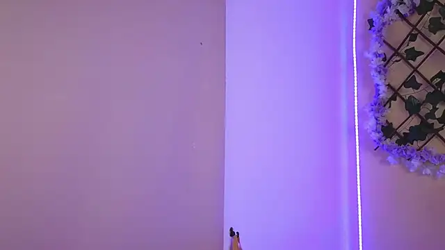 Baby Xian online show from 12.22.24