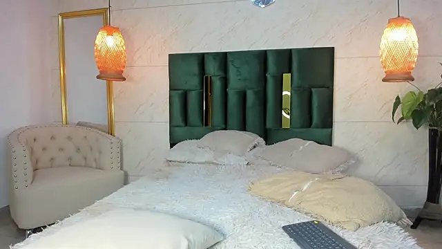 Snapshot of Levy_Steve chatting on 11.09.25 Levy Steve online show from 11.09.25