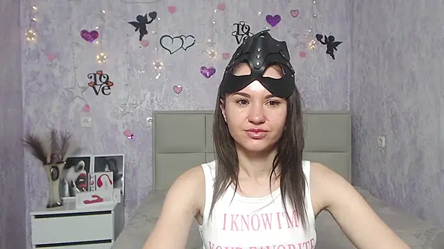 KaraCriegs online show from 02.06.25