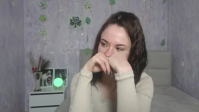 KaraCriegs online show from 03.14.25