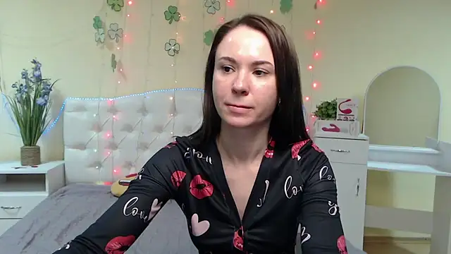 KaraCriegs online show from 03.16.25