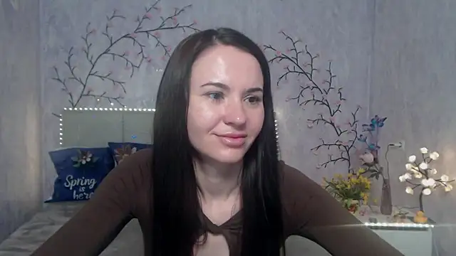 Snapshot of KaraCriegs chatting on 04.21.26 KaraCriegs online show from 04.21.26