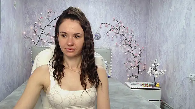 Snapshot of KaraCriegs chatting on 05.16.26 KaraCriegs online show from 05.16.26