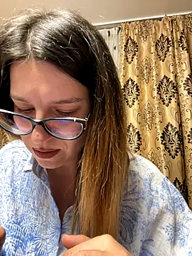 NadiraNoor online show from 10.31.25