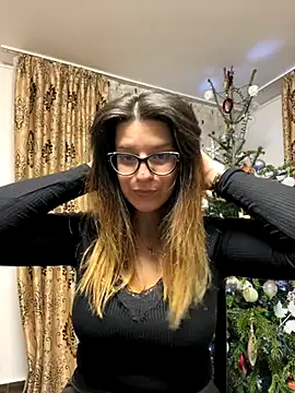 NadiraNoor online show from 12.21.25