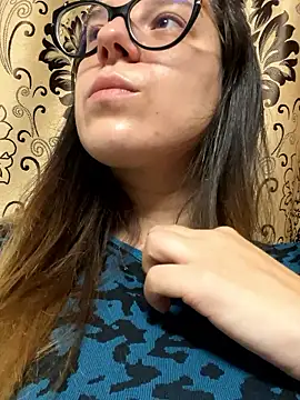 NadiraNoor online show from 01.05.26