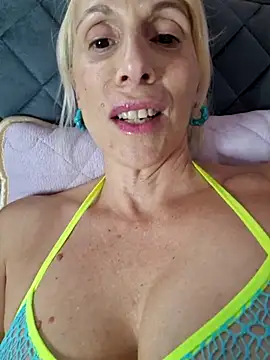 Ina HotX online show from 09.22.25