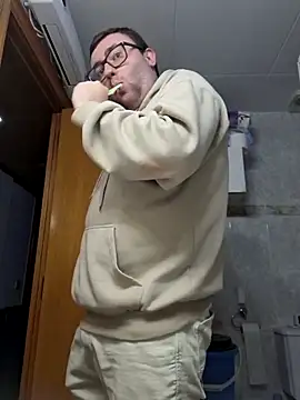 Javier bear online show from 03.18.26