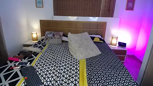 ShanonLe online show from 02.20.25