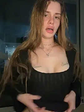 EmiliaCatalina online show from 05.27.26
