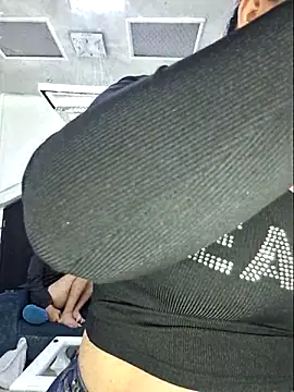 laura bassi online show from 02.22.26