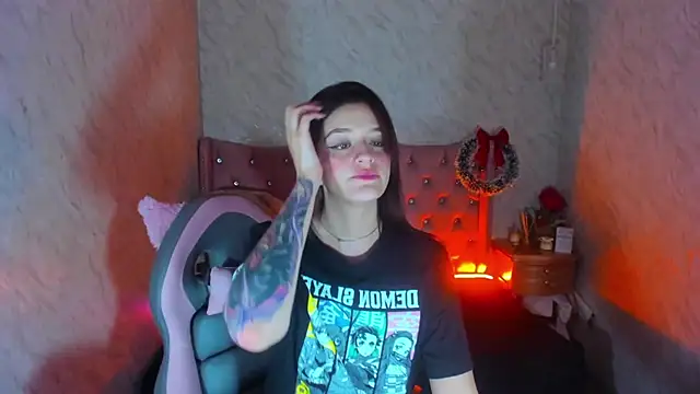 LiaHarryis online show from 12.31.24