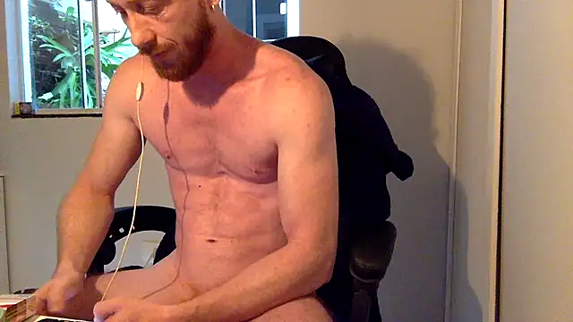 Snapshot of Smoker_Ginger chatting on 04.21.26 Smoker Ginger online show from 04.21.26